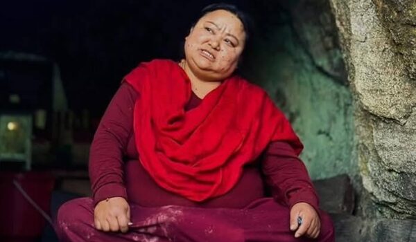 Khandro Dorje Phagmo Rinpoche: Never Giving Up